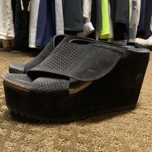 Pedro Garcia Black Suede Wedge Sandals. Size:8.